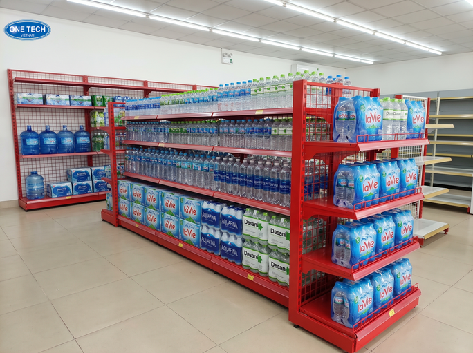 Các loại kệ trưng bày nước suối Ninh Bình phổ biến